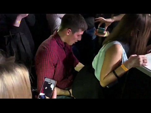 ❤️ Tinuod nga sekso sa usa ka nightclub sa Russia. Ang 18-anyos nga Ruso nga babaye sa anus ug puwerta nakighilawas sa usa ka nightclub ❤️ Porno sa pornograpiya ceb.xxxtun.ru ❌️❤